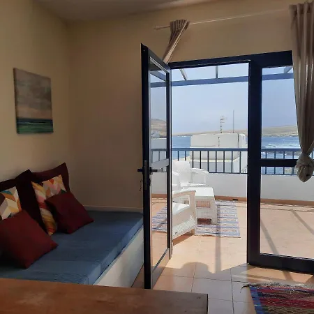 Gran Terraza Con Muy Bonitas Vistas